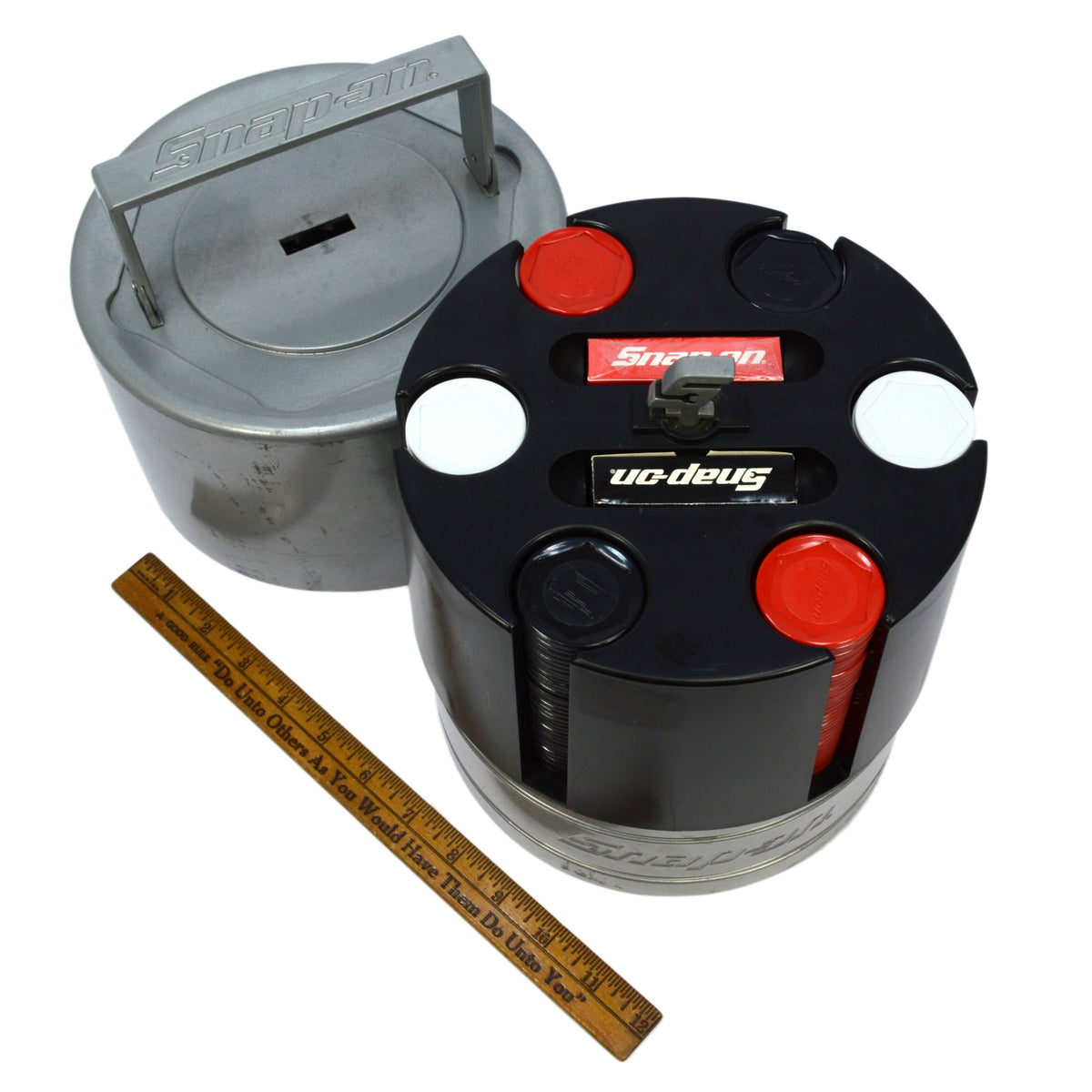 Promotional SNAP-ON 'SOCKET-SHAPED' POKER SET by CROWN PREMIUMS