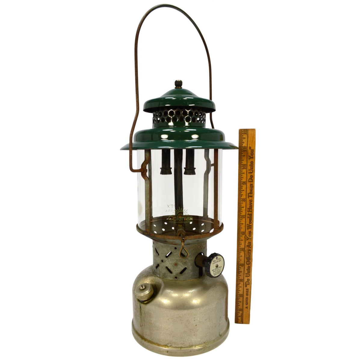 Vintage COLEMAN Model 220D GAS LANTERN Nickel-Plated & Green Top 2-MAN –  Get A Grip & More