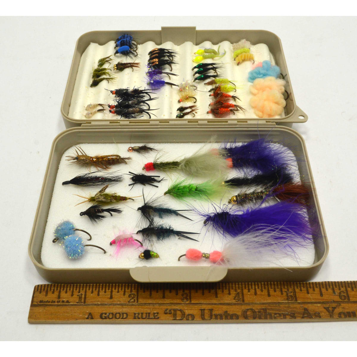Early CORTLAND FLY FISHING FLIES Lot of 63 in ORIGINAL CASE Good Varie –  Get A Grip & More