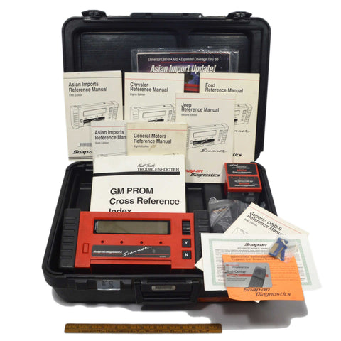 Briefly Used SNAP-ON DIAGNOSTICS SCANNER #MT2500 Complete in Case w 2 CARTRIDGES