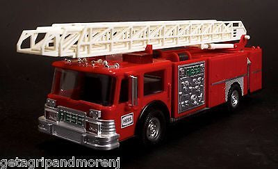 HESS 1986 Toy Fire Truck Bank Red w/ Ladder and Engine