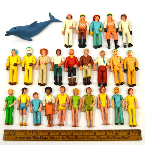 Vintage FISHER-PRICE 'ADVENTURE PEOPLE' FIGURE Lot of 24 Action Figures +Dolphin