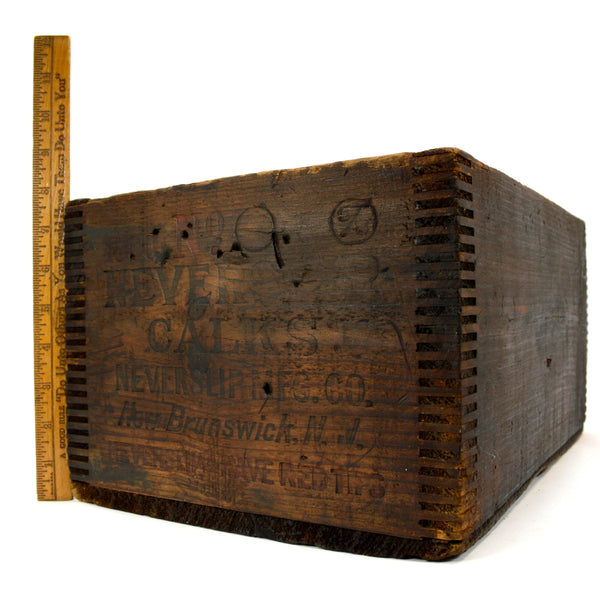 Vintage "NEVERSLIP CALKS" WOODEN CRATE Finger-Jointed WOOD BOX New Brunswick, NJ