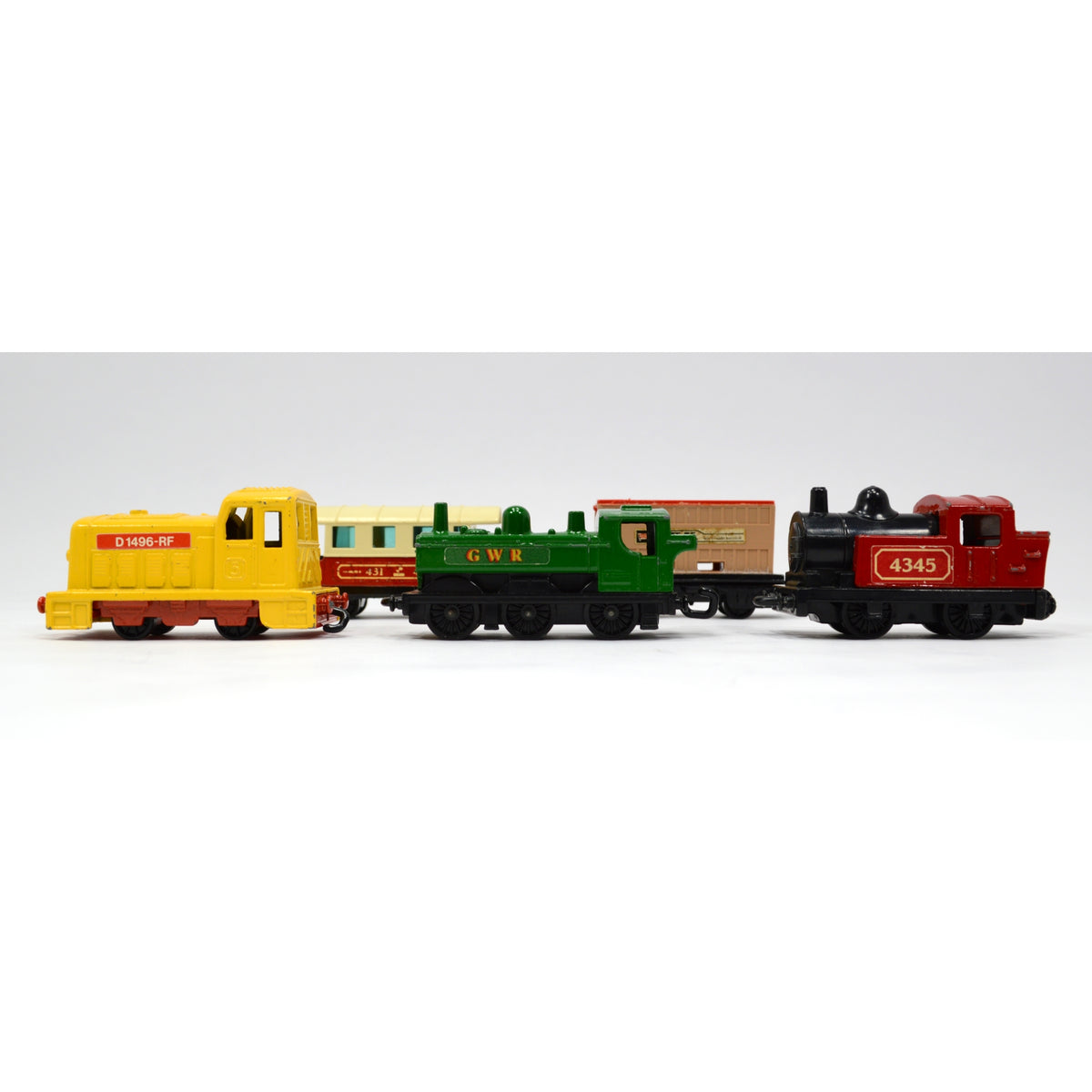 Vintage MATCHBOX DIECAST TRAINS Lot of 5; 3-LOCOMOTIVES + 2 Train Cars ...