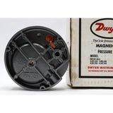 New in Box! DWYER 'MAGNEHELIC PRESSURE GAGE' Mo. "2000-0-RG" 0-0.5 Range,15 PSIG