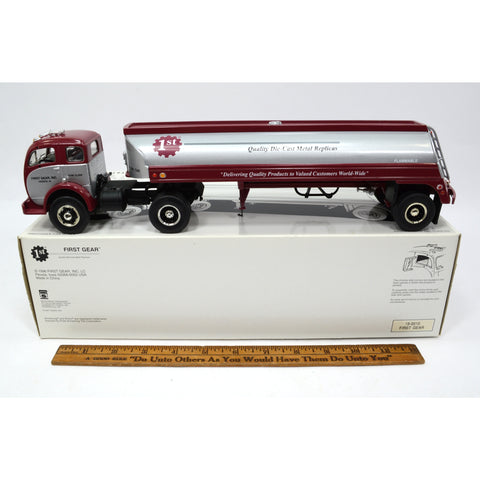 Excellent! FIRST GEAR "1953 'WHITE 3000' TRACTOR WITH TRAILER" 1st Diecast 1:34
